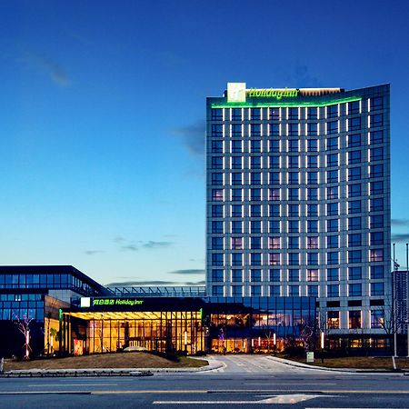 Holiday Inn Wuxi Taihu New City By Ihg Dış mekan fotoğraf